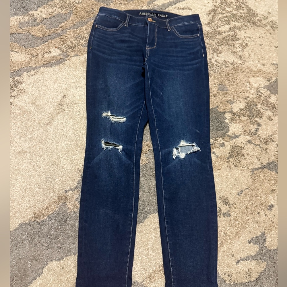 American Eagle Outfitters Women's Distressed Dark Blue Skinny Jeans